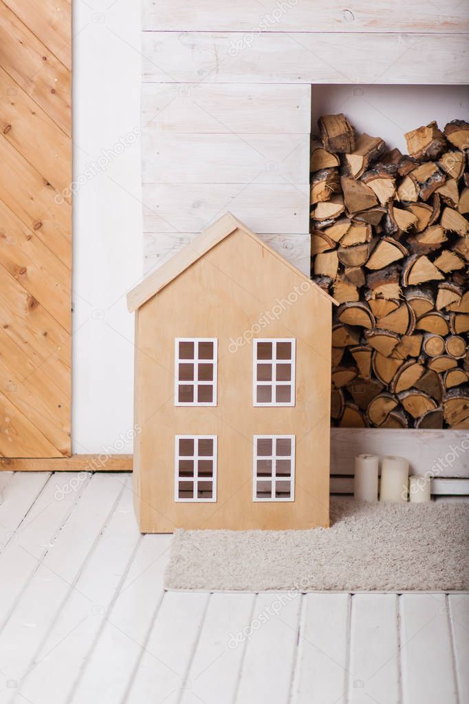 Country-Szene mit Stiefeln und Gitarre am Lagerfeuer